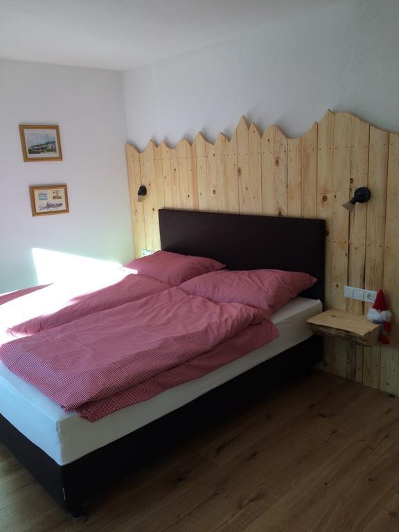 Chasa Chalur Apartment Fliess Bagian luar foto